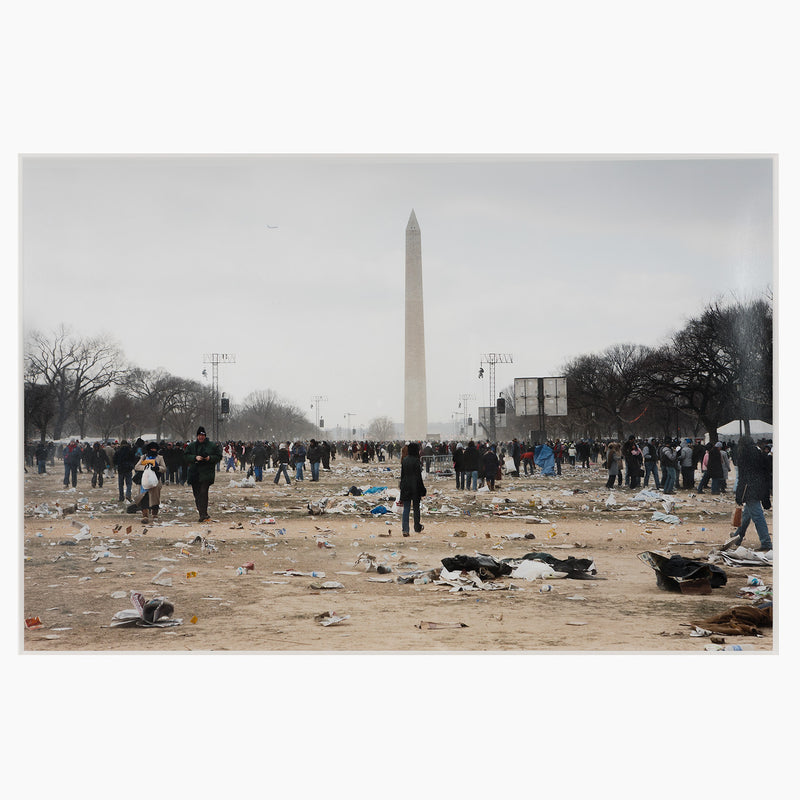 catherine opie 30 minutes after inauguration documentary photography january 20 2009 barack obama inauguration presidency 44th president of the united states collectivism patriotism aftermath the mall in washington, dc the washington monument crowds aftermath national event american history usa