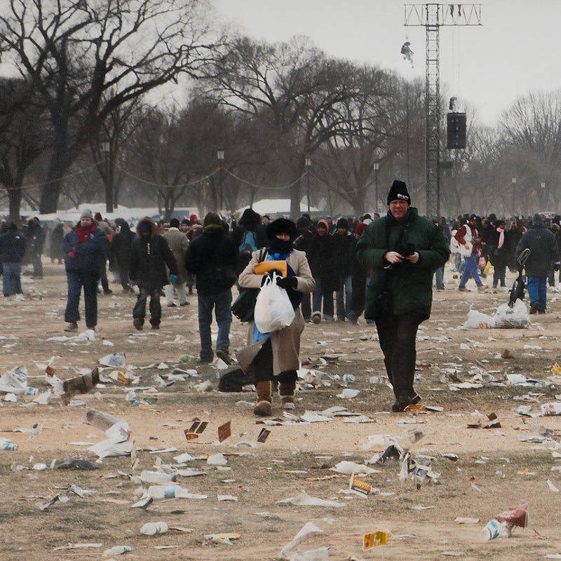catherine opie 30 minutes after inauguration documentary photography january 20 2009 barack obama inauguration presidency 44th president of the united states collectivism patriotism aftermath the mall in washington, dc the washington monument crowds aftermath national event american history usa