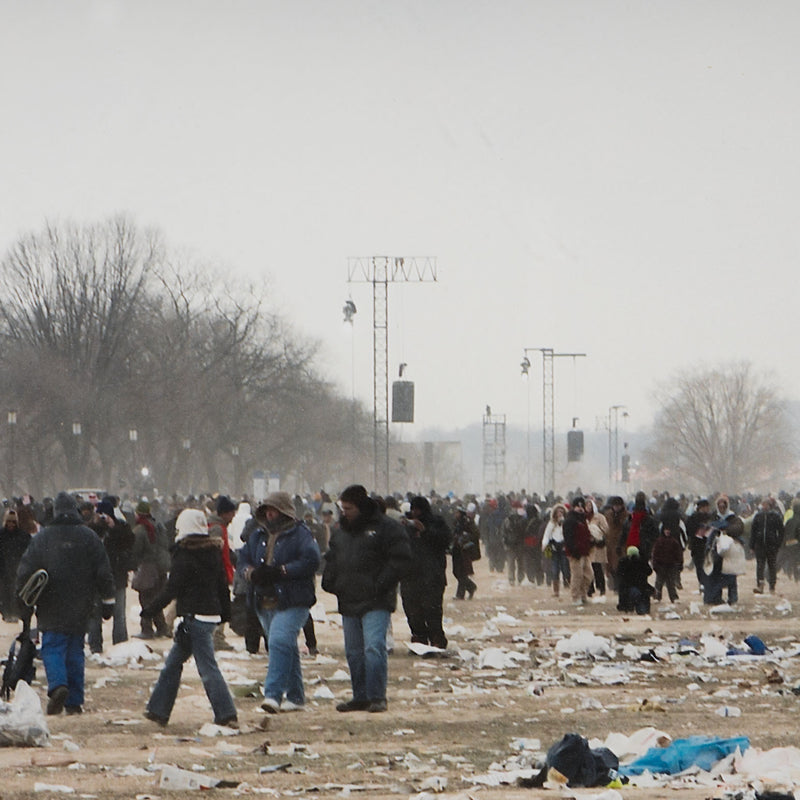 catherine opie 30 minutes after inauguration documentary photography january 20 2009 barack obama inauguration presidency 44th president of the united states collectivism patriotism aftermath the mall in washington, dc the washington monument crowds aftermath national event american history usa