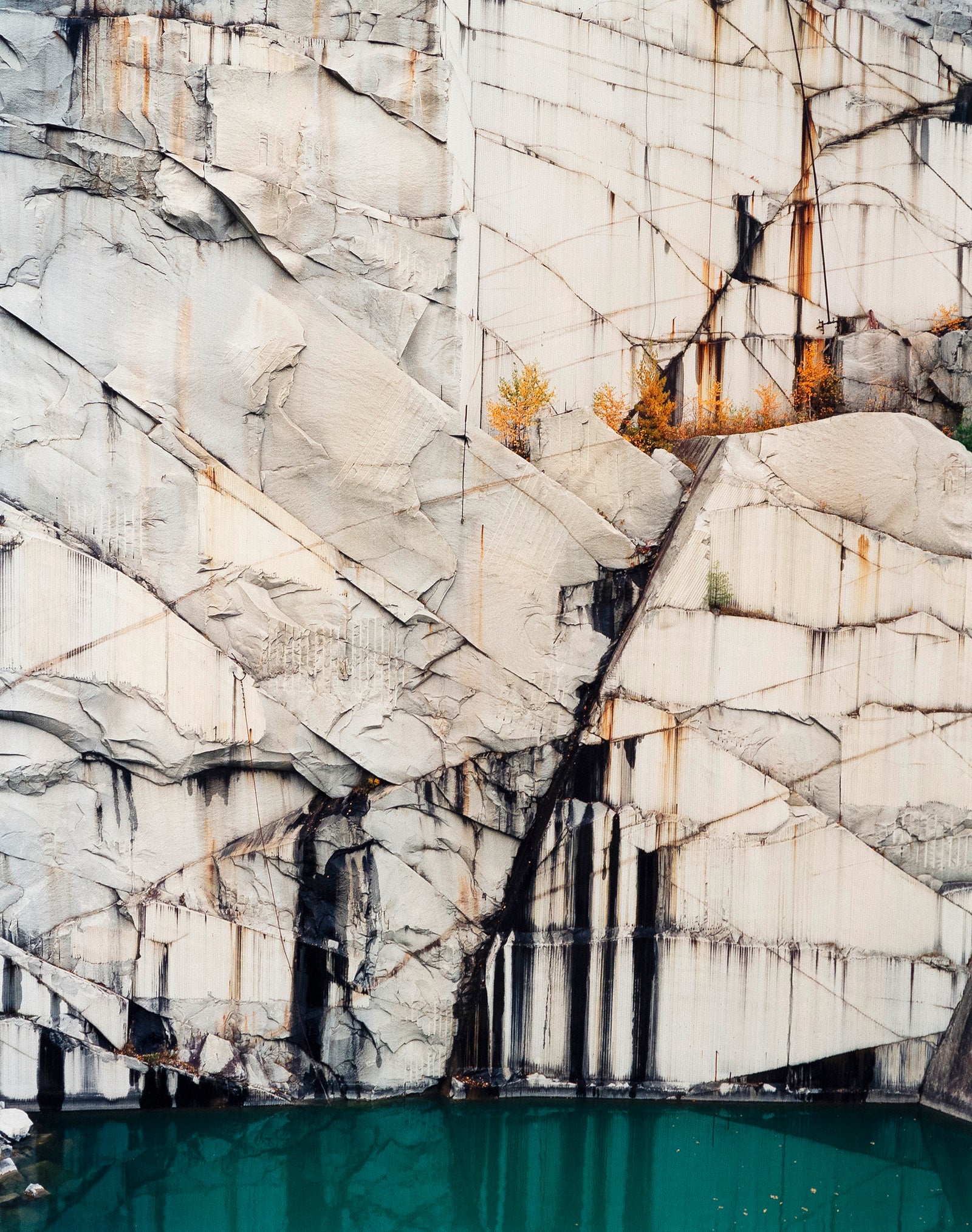 Caviar20_Edward-Burtynsky-Rock
