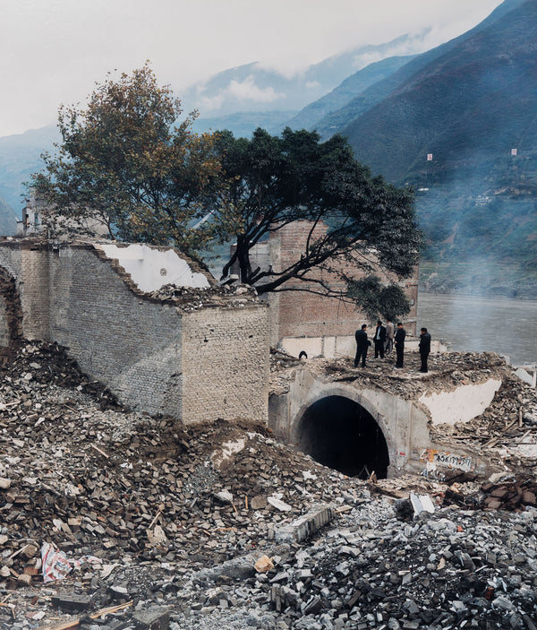 edward burtynsky three gorges dam project wushan #11 yangtze river china 2002 AP 2003 printed on kodak suproa endura paper signed canadian artist canadian photography collect early burtynsky china print