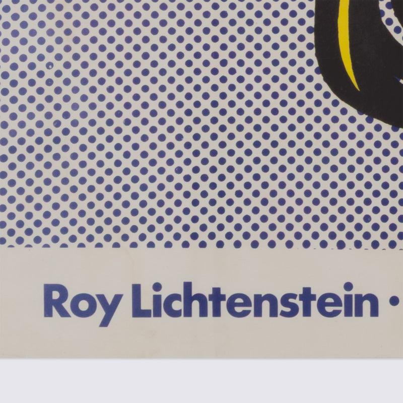 Text 'Roy Lichtenstein' on a patterned background